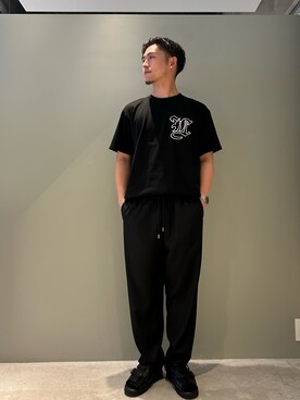 「タイトシルエット」｜「アイテム（パンツ）」を使った、尾家湖太郎さん（メンズ・170cm）の夏コーディネート