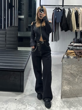 本田祐美絵さんのコーディネート