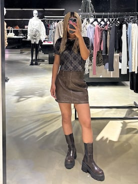 本田祐美絵さんのコーディネート