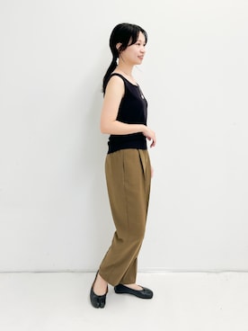 「ITEMS URBANRESEARCH（アイテムズ アーバンリサーチ）の『イージーケア/接触冷感/UVカット』SMOOTH LINEN TOUCH パンツ（その他パンツ、ブラウン系）」を使った、miyuさん（レディース・157cm）の夏コーディネート