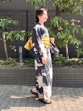 「URBAN RESEARCH DOORS（アーバンリサーチドアーズ）の帯付き浴衣(変織生地)（着物、グレー系）」を使った、miyuさん（レディース・157cm）の夏コーディネート