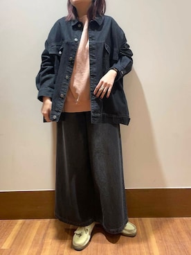 「20代後半」｜「アイテム（デニムジャケット）」を使った、うみさん（レディース・162cm）の冬コーディネート