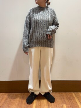 「ケーブルニット」｜「アイテム（スウェットパンツ）」を使った、うみさん（レディース・162cm）の秋コーディネート