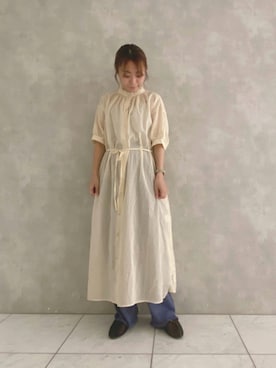 「シャツワンピ」｜「アイテム（スリッポン）」を使った、よしかわさん（レディース・151cm）の夏コーディネート