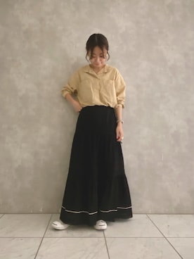 「アイテム（シャツ/ブラウス、イエロー系）」を使った、よしかわさん（レディース・151cm）の秋コーディネート