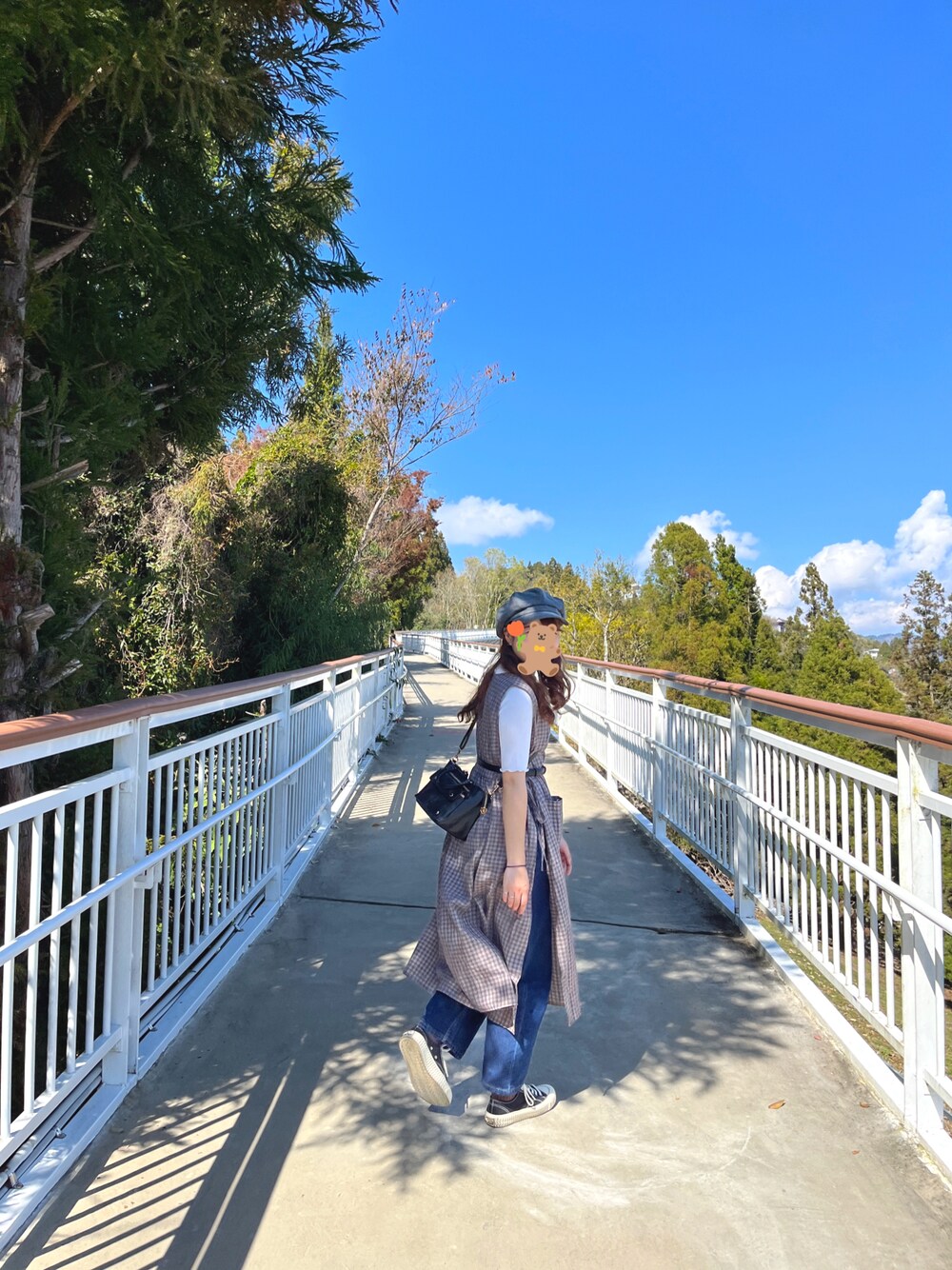 「清境農場」｜「QUEEN SHOPのアイテム（ハンチング/ベレー帽、グレー系）」を使った、KYさん（レディース・158cm）の春コーディネートの1枚目の写真