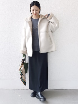 「アイテム（ムートンコート）」を使った、FUJITAさん（レディース・159cm）の秋コーディネート
