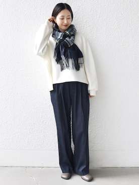 「アイテム（ストール/ショール）」を使った、FUJITAさん（レディース・159cm）の秋コーディネート