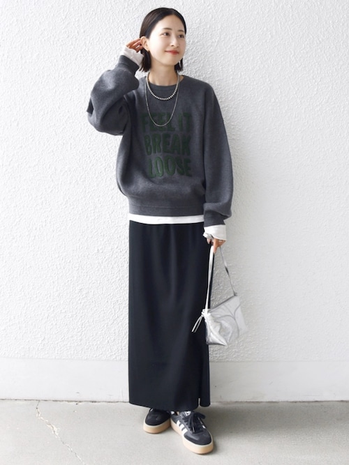 セール】【WEB限定】〈手洗い可能〉サガラ 刺繍 ロゴ ニット プル