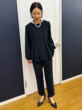 「アイテム（スラックス、ブルー系）」を使った、FUJITAさん（レディース・159cm）の冬コーディネート