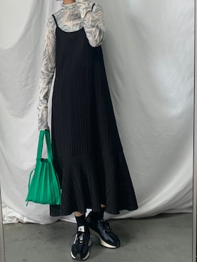 「総柄トップス」｜「アイテム（ワンピース/ドレス）」を使った、영화さん（レディース・166cm）の春コーディネート