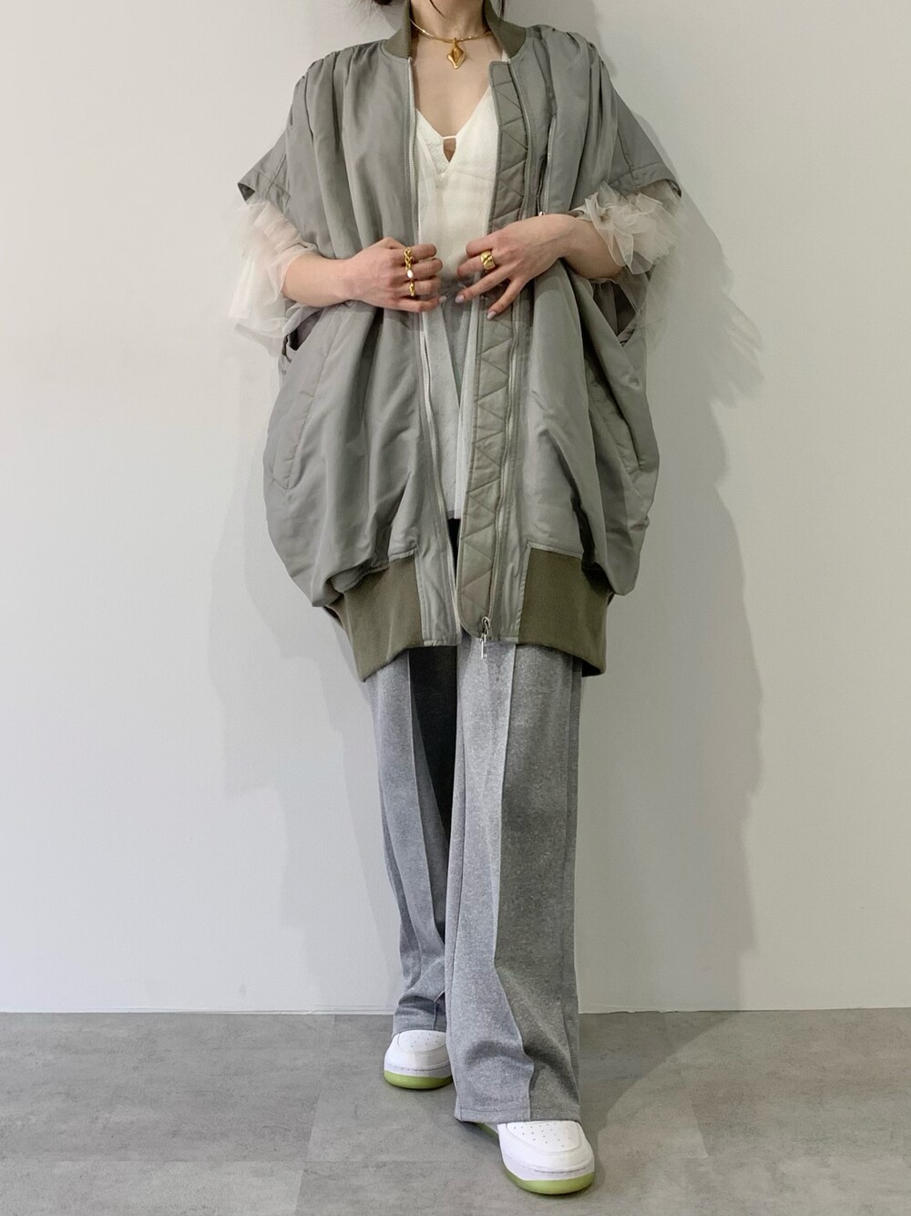 新品 LA BELLE ETUDE ボリュームスリーブレスMA-1 LA BELLE ETUDE