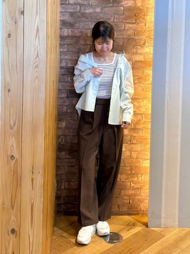 「SHOO・LA・RUE（シューラルー）の【選べる色・柄/S-LL】通年使える レギュラーカラーシャツ（シャツ/ブラウス、グリーン系）」を使った、ronさん（レディース・158cm）の春コーディネート