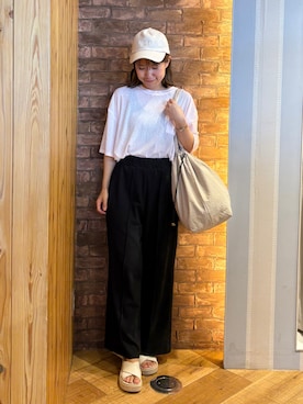 「SHOO・LA・RUE（シューラルー）の【S-LL/洗濯機可/体型カバー】ゆるっとこなれる 大人のシアースラブTシャツ（Tシャツ/カットソー、ピンク系）」を使った、ronさん（レディース・158cm）の夏コーディネート
