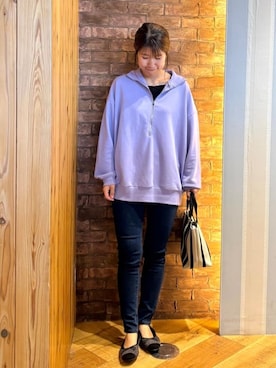 「アイテム（スウェット、パープル系）」を使った、ronさん（レディース・158cm）の秋コーディネート