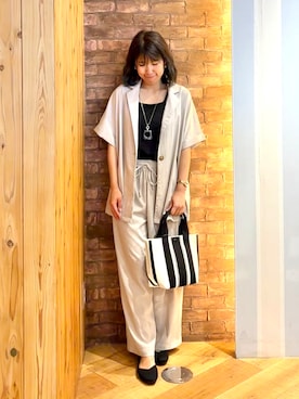 「SHOO・LA・RUE（シューラルー）の【高レビュー/洗濯機可/セットアップ可】軽凛(かろりん) ひんやり半袖ジャケット（テーラードジャケット、ベージュ系）」を使った、ronさん（レディース・158cm）の夏コーディネート