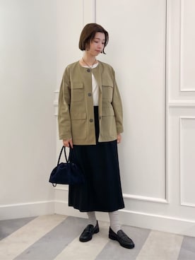 「アイテム（ノーカラージャケット、グリーン系）」を使った、KawasakiTOMORROWLANDさん（レディース・162cm）の秋コーディネート