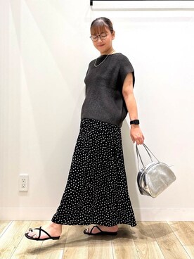 「URBAN RESEARCH DOORS（アーバンリサーチドアーズ）のリネンライクニットプルオーバー（ニット/セーター）」を使った、ながせさん（レディース・156cm）の夏コーディネート