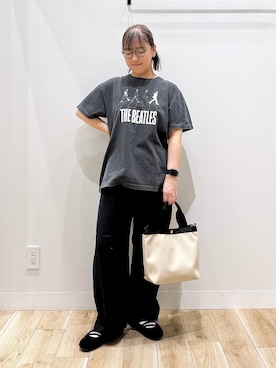 「URBAN RESEARCH DOORS（アーバンリサーチドアーズ）のリネンイージーパンツ（その他パンツ、ブラック系）」を使った、ながせさん（レディース・156cm）の春コーディネート