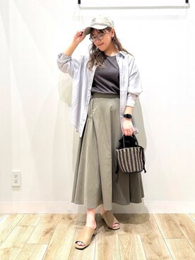 「アイテム（シューズ、イエロー系）」を使った、ながせさん（レディース・156cm）の春コーディネート