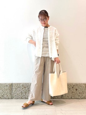 「オフィスカジュアル」｜「アイテム（Tシャツ/カットソー、ブラウン系）」を使った、ながせさん（レディース・156cm）の春コーディネート