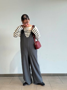 「アイテム（オールインワン・サロペット、グレー系）」を使った、ながせさん（レディース・156cm）の秋コーディネート