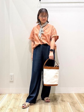 「SMELLY（スメリー）のアイテム（財布/小物）」を使った、ながせさん（レディース・156cm）の夏コーディネート