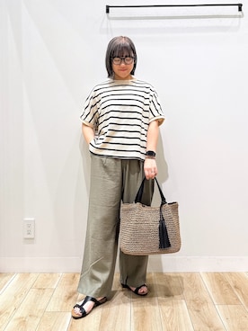 「URBAN RESEARCH DOORS（アーバンリサーチドアーズ）のブークレボーダープルオーバー（Tシャツ/カットソー、ホワイト系）」を使った、ながせさん（レディース・156cm）の夏コーディネート