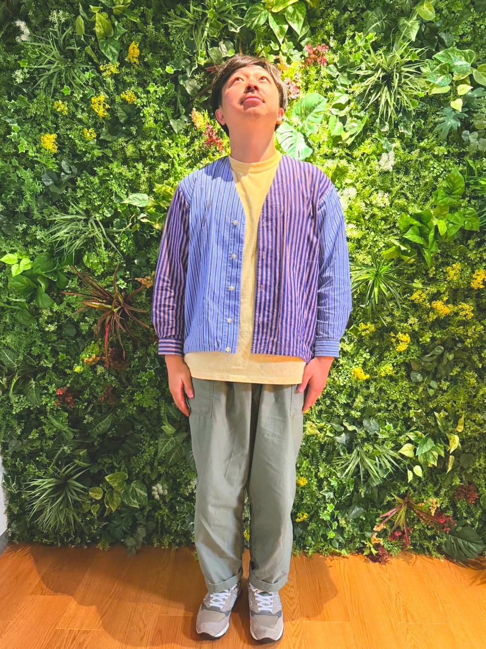 「最近のいい感じコーデ、大人カジュアル、ストライプシャツ、フラボア、north face purple label、BEAMS」｜「NEW BALANCEのMade in USA 998（スニーカー、グレー系）」を使った、shuuuuuunchiiiさん（メンズ・168cm）の春コーディネートの1枚目の写真