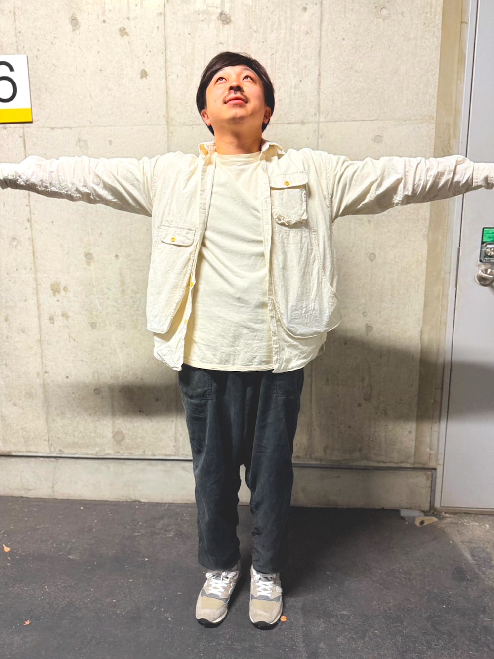 「大人カジュアル、古着MIX、春夏コーデ、ミリタリー」｜「NEW BALANCEのMade in USA 998（スニーカー、グレー系）」を使った、shuuuuuunchiiiさん（メンズ・168cm）の春コーディネートの1枚目の写真