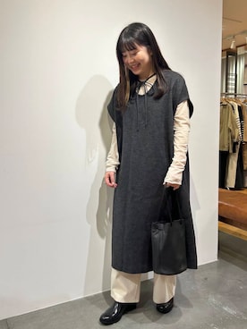 「アイテム（レインシューズ）」を使った、やまださん（レディース・155cm）の秋コーディネート