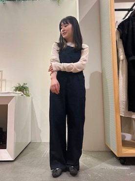 「アイテム（サロペット/オーバーオール、ブルー系）」を使った、やまださん（レディース・155cm）の秋コーディネート