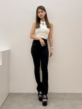 「GYDA（ジェイダ）のGG PUFFYタンクソールサンダル（サンダル、ブラック系）」を使った、Hitomiさん（レディース・150cm）の春コーディネート