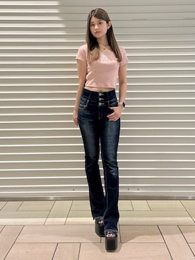 「GYDA（ジェイダ）のGGロゴラインストーンラメテレコハーフスリーブトップス（Tシャツ/カットソー、ピンク系）」を使った、Hitomiさん（レディース・150cm）の春コーディネート