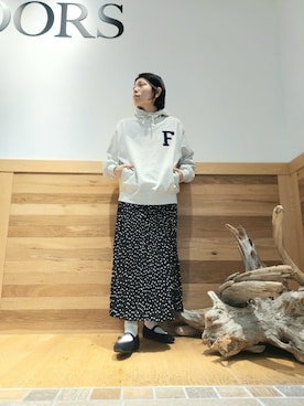 「RODE SKO」｜「アイテム（スウェット）」を使った、yukiさん（レディース・163cm）の冬コーディネート