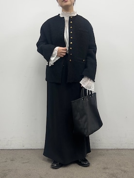 PUAL CE CINのノーカラージャケットを使った人気ファッション