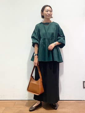 「オンオフ兼用」｜「アイテム（バッグ）」を使った、ちばななこさん（レディース・154cm）の秋コーディネート