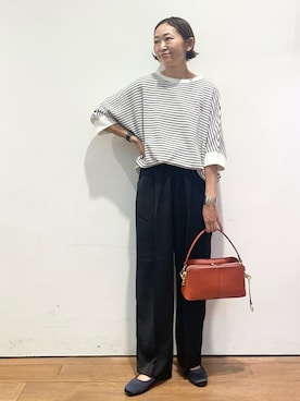「アイテム（バッグ、オレンジ系）」を使った、ちばななこさん（レディース・154cm）の秋コーディネート