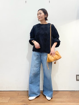 「URBAN RESEARCH DOORS（アーバンリサーチドアーズ）の立体刺繍ブラウス（シャツ/ブラウス、ブラック系）」を使った、ちばななこさん（レディース・154cm）の冬コーディネート