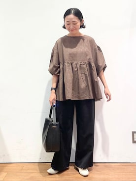 「RODE SKO（ロデスコ）のワンハンドル3WAYバッグ（ハンドバッグ）」を使った、ちばななこさん（レディース・154cm）の秋コーディネート