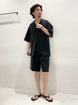 「URBAN RESEARCH（アーバンリサーチ）の『洗濯可』WASHABLE CUPRO SS O/C SHIRTS（シャツ/ブラウス、ブラック系）」を使った、平田望夢さん（メンズ・172cm）の夏コーディネート
