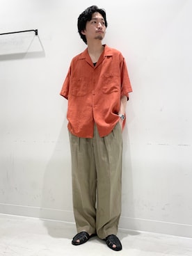 「URBAN RESEARCH（アーバンリサーチ）のSANDWASH LINEN OPEN SHIRTS（シャツ/ブラウス、オレンジ系）」を使った、平田望夢さん（メンズ・172cm）の夏コーディネート