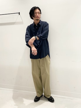 「URBAN RESEARCH DOORS（アーバンリサーチドアーズ）のLIFE STYLE TAILOR　マルチスペックコインローファー（ドレスシューズ）」を使った、平田望夢さん（メンズ・172cm）の夏コーディネート