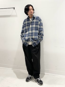 「秋のシャツ着こなし術」｜「アイテム（シューズ）」を使った、平田望夢さん（メンズ・172cm）の秋コーディネート