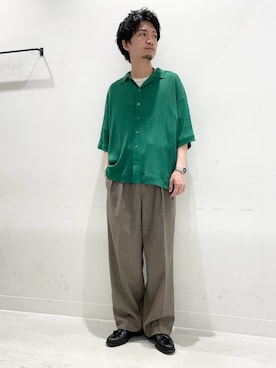 「URBAN RESEARCH（アーバンリサーチ）の『別注』crepuscule×URBAN RESEARCH　WASHI SHORT-SLEEVE SHIRTS（シャツ/ブラウス、グリーン系）」を使った、平田望夢さん（メンズ・172cm）の夏コーディネート