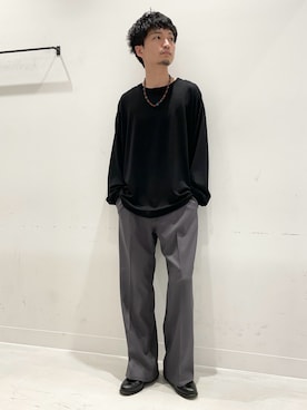 「URBAN RESEARCH（アーバンリサーチ）のnew basic　WASHABLE MERINO WOOL LONG-SLEEVE（Tシャツ/カットソー、ブラック系）」を使った、平田望夢さん（メンズ・172cm）の春コーディネート