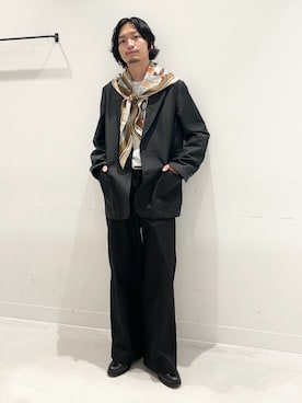 「アイテム（バンダナ/スカーフ）」を使った、平田望夢さん（メンズ・172cm）の秋コーディネート
