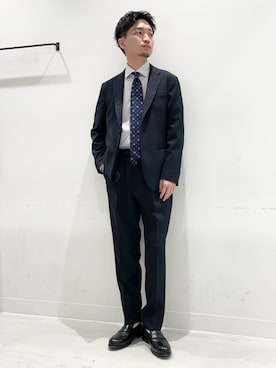 「URBAN RESEARCH DOORS（アーバンリサーチドアーズ）のLIFE STYLE TAILOR　メランジストレッチジャケット（テーラードジャケット、ブルー系）」を使った、平田望夢さん（メンズ・172cm）の春コーディネート