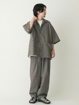 「アイテム（サンダル、パープル系）」を使った、平田望夢さん（メンズ・172cm）の夏コーディネート