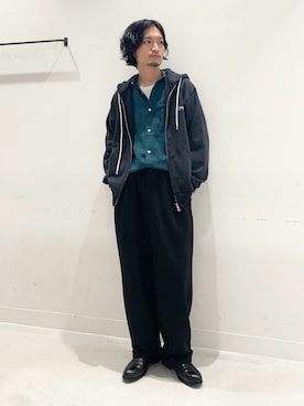 「URBAN RESEARCH DOORS（アーバンリサーチドアーズ）のLIFE STYLE TAILOR　マルチスペックコインローファー（ドレスシューズ）」を使った、平田望夢さん（メンズ・172cm）の秋コーディネート